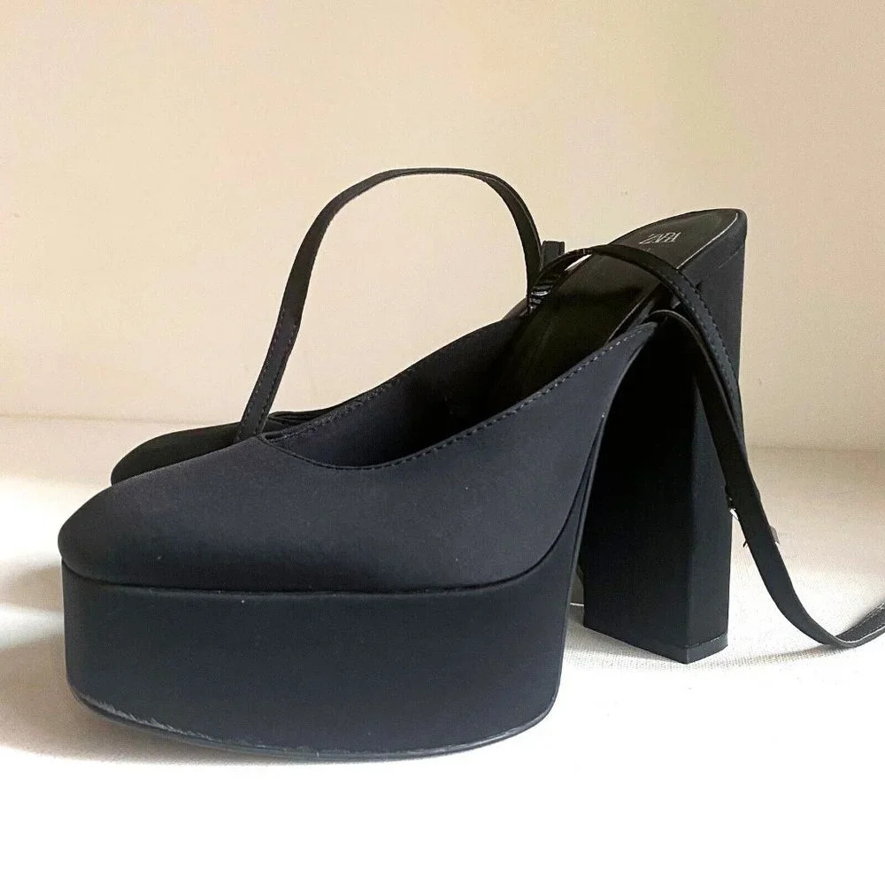 NWT Black Chunky Platform Nylon  Ankle Wrap Closure heels 40